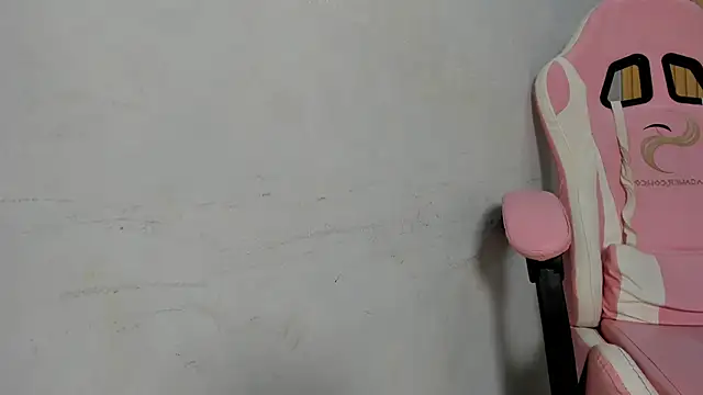 Dakota x18 online show from 15, 10, 2025