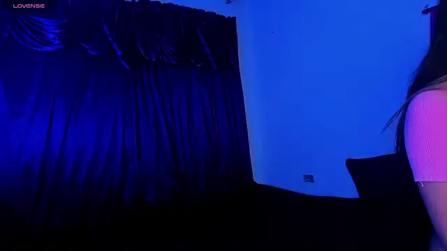 Shairaclark  online show from 27, 11, 2025