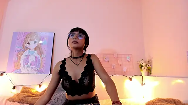 Lola Purple online show from 28, 9, 2025