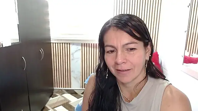 camilavargas  online show from 2, 6, 2026