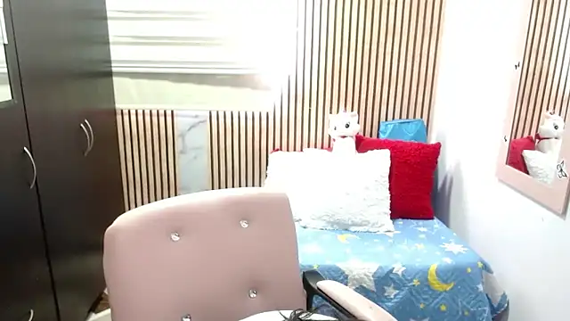 Snapshot of camilavargas_ chatting on 8, 6, 2026 camilavargas online show from 8, 6, 2026