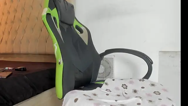 Naomis 35 online show from 11, 2, 2026