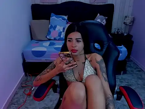 Snapshot of Violet_Cooper_ chatting on 29, 9, 2025 Violet Cooper online show from 29, 9, 2025
