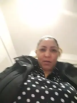 Snapshot of Lunita86 chatting on 9, 6, 2026 Lunita86 online show from 9, 6, 2026