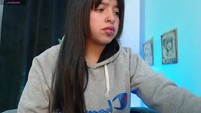 Snapshot of queen_salomme chatting on 13, 10, 2025 queen salomme online show from 13, 10, 2025