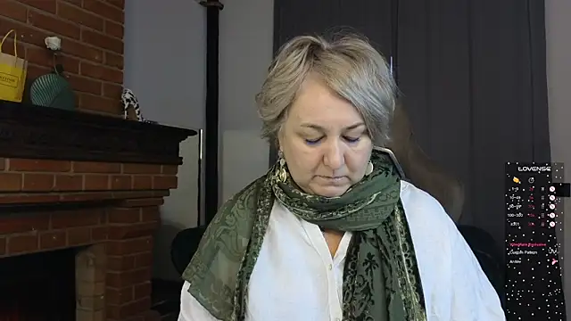 Marta Wils online show from 4, 10, 2025