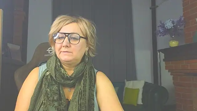 Marta Wils online show from 28, 11, 2025