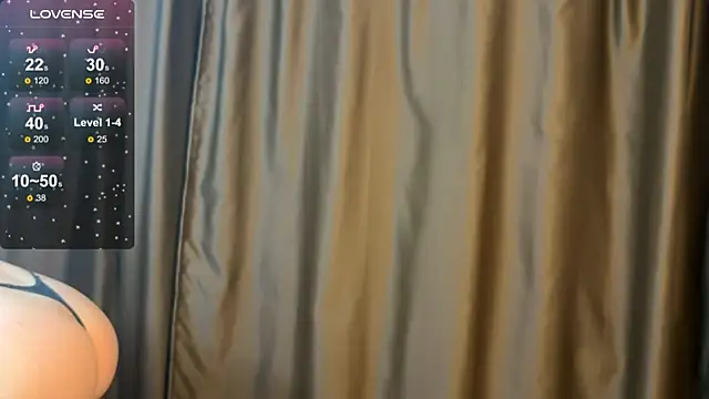 Snapshot of Bloom_Cherry chatting on 10, 10, 2025 Bloom Cherry online show from 10, 10, 2025