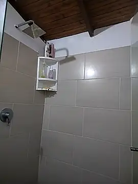 Suzanelee1 online show from 6, 11, 2025