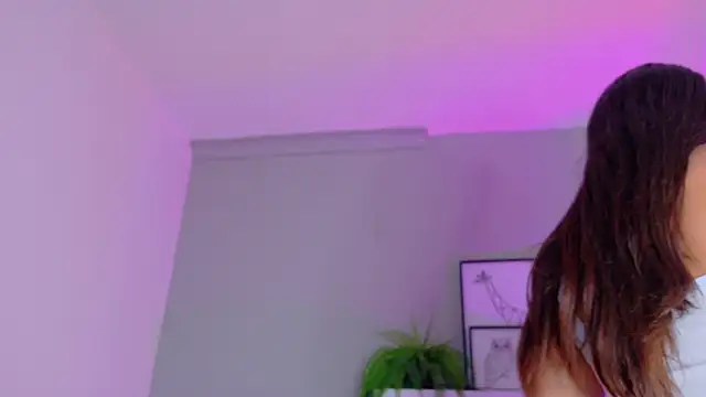 Snapshot of KeendraFox_ chatting on 3, 11, 2025 KeendraFox online show from 3, 11, 2025