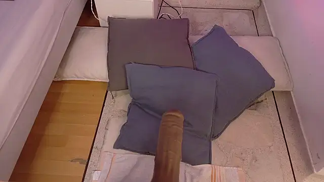 Snapshot of KeendraFox_ chatting on 12, 11, 2025 KeendraFox online show from 12, 11, 2025