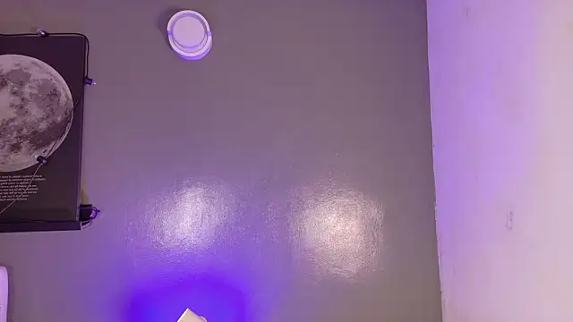 Snapshot of KeendraFox_ chatting on 4, 12, 2025 KeendraFox online show from 4, 12, 2025