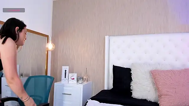 Lucy Lu17 online show from 7, 11, 2025