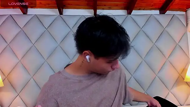 Clement Reyes online show from 20, 12, 2025