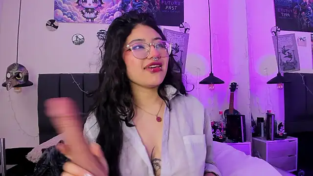 SabrinaV  online show from 17, 3, 2026