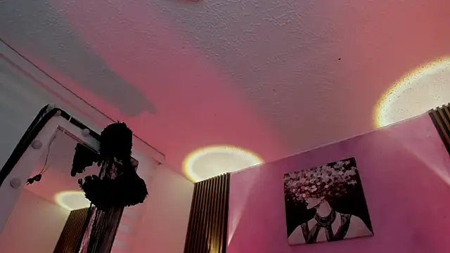 Snapshot of Damian_Rock chatting on 24, 11, 2025 Damian Rock online show from 24, 11, 2025