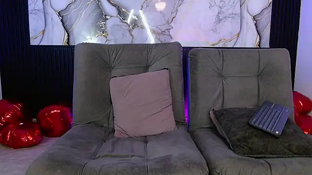 deivid bigcock1 online show from 12, 10, 2025