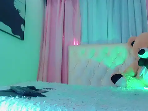 Julia Bulette1 online show from 28, 11, 2025