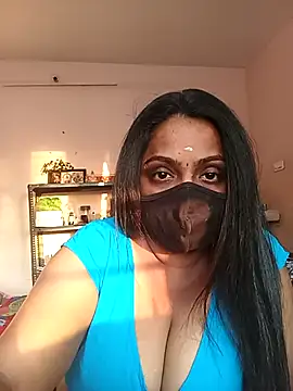 queendivya online show from 6, 4, 2026