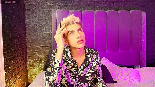 Erick Velveth online show from 7, 11, 2025