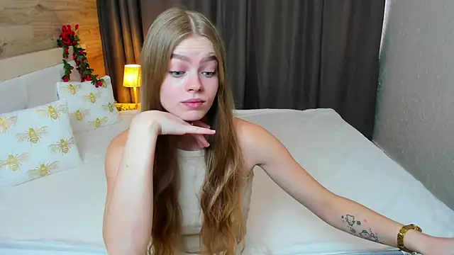 Alisa Glamour online show from 25, 9, 2025