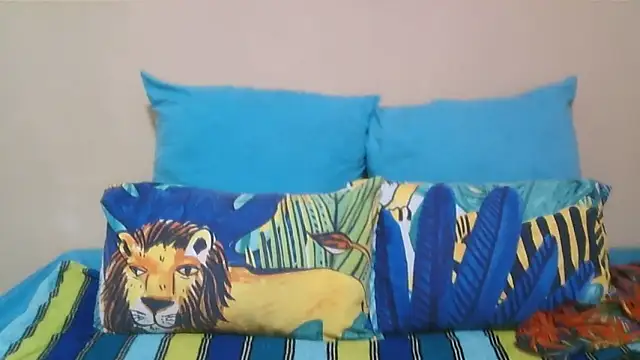 GAIGANTICBOOBS online show from 12, 4, 2026