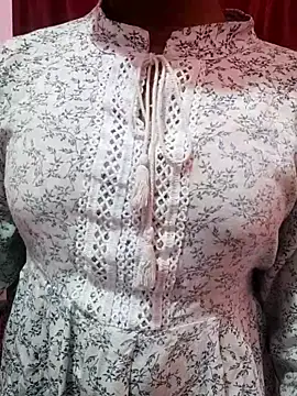 pari rani7 online show from 13, 11, 2025