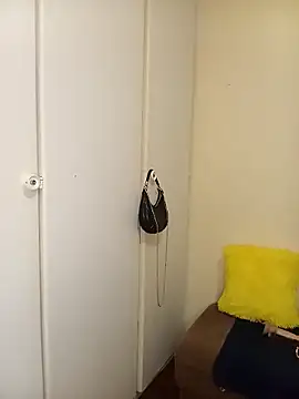 BubblyBeautiful online show from 14, 12, 2025