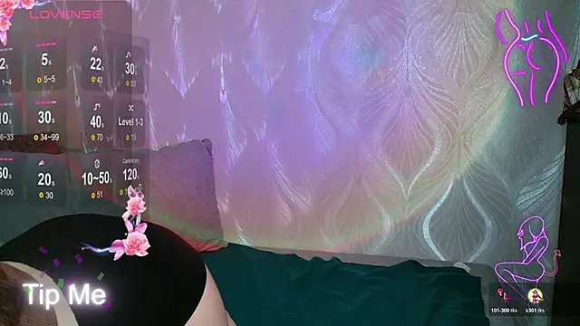 Snapshot of ViolettaMoll chatting on 21, 10, 2025 ViolettaMoll online show from 21, 10, 2025