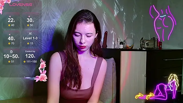 Snapshot of ViolettaMoll chatting on 17, 11, 2025 ViolettaMoll online show from 17, 11, 2025