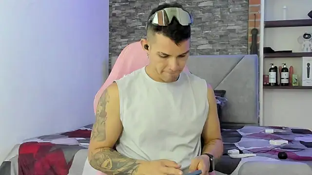 Snapshot of BooyHott_ chatting on 5, 2, 2026 BooyHott online show from 5, 2, 2026