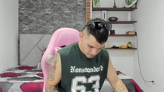 Snapshot of BooyHott_ chatting on 11, 2, 2026 BooyHott online show from 11, 2, 2026