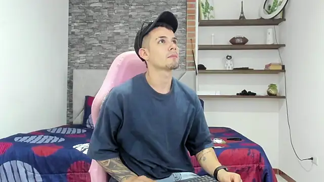 Snapshot of BooyHott_ chatting on 19, 2, 2026 BooyHott online show from 19, 2, 2026