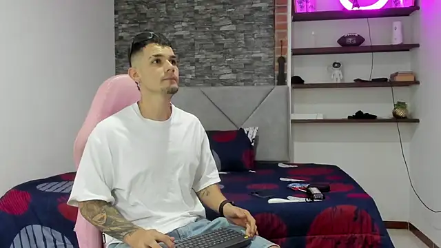 Snapshot of BooyHott_ chatting on 21, 2, 2026 BooyHott online show from 21, 2, 2026