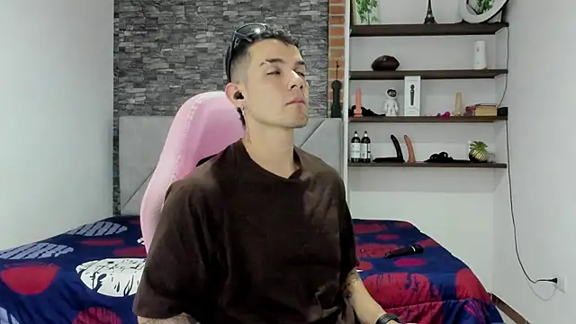 Snapshot of BooyHott_ chatting on 27, 2, 2026 BooyHott online show from 27, 2, 2026