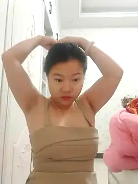 Snapshot of emiu_xinh03 chatting on 25, 9, 2025 emiu xinh03 online show from 25, 9, 2025