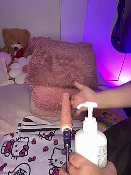 Mericute  online show from 17, 10, 2025