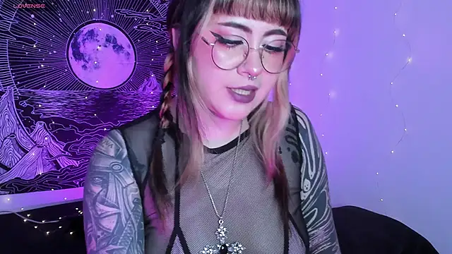 Hallucigenia  online show from 4, 12, 2025