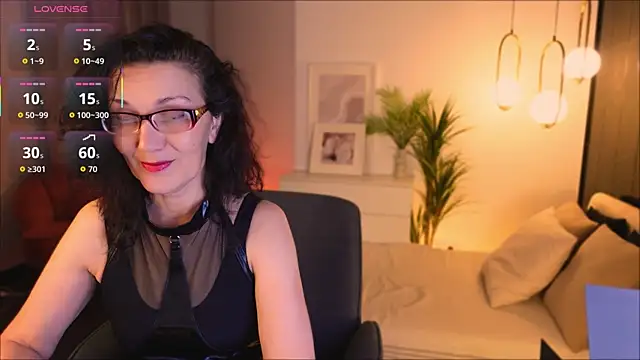 Irene Marlow online show from 16, 11, 2025