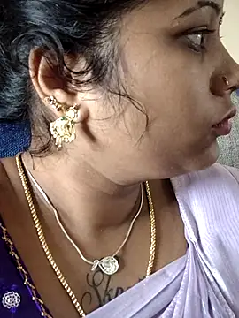 Snapshot of sweetqueen143 chatting on 26, 9, 2025 sweetqueen143 online show from 26, 9, 2025