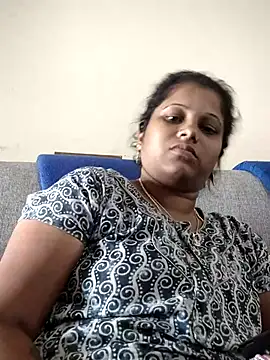 Snapshot of sweetqueen143 chatting on 28, 9, 2025 sweetqueen143 online show from 28, 9, 2025