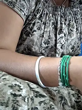 Snapshot of sweetqueen143 chatting on 2, 10, 2025 sweetqueen143 online show from 2, 10, 2025