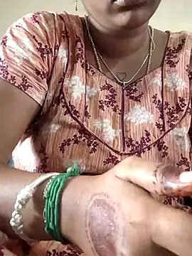 Snapshot of sweetqueen143 chatting on 4, 11, 2025 sweetqueen143 online show from 4, 11, 2025