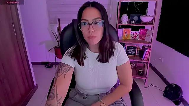 TaniaVelvet online show from 19, 4, 2026