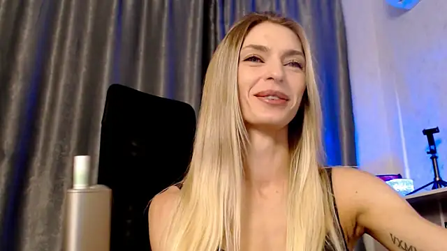 Mell chik online show from 4, 10, 2025