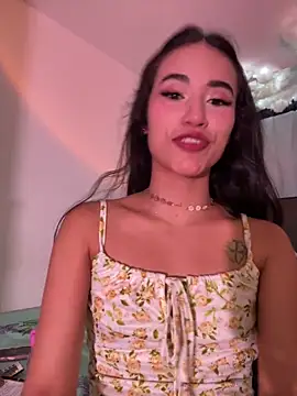 Snapshot of Rouse_Monroe chatting on 27, 5, 2026 Rouse Monroe online show from 27, 5, 2026