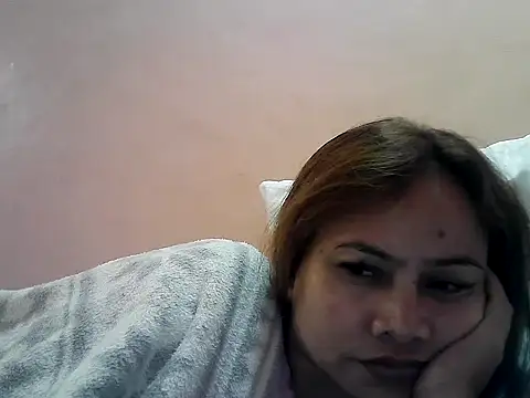Snapshot of Amarrahlyn chatting on 2, 6, 2026 Amarrahlyn online show from 2, 6, 2026
