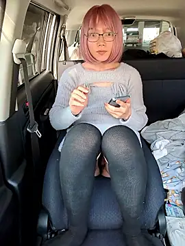 takusaki223 online show from 23, 11, 2025