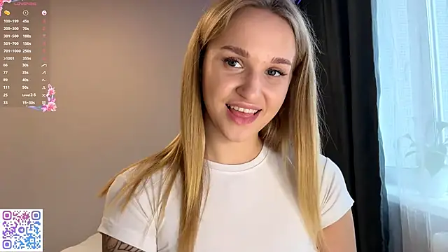 Snapshot of TanekaBoitel chatting on 6, 11, 2025 TanekaBoitel online show from 6, 11, 2025