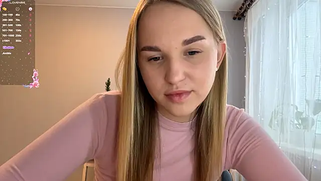 Snapshot of TanekaBoitel chatting on 10, 1, 2026 TanekaBoitel online show from 10, 1, 2026